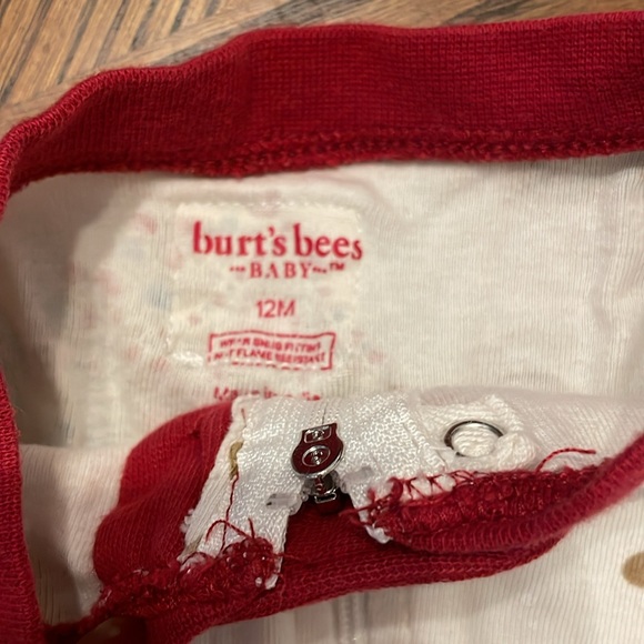 Burt’s bees Christmas pjs - Picture 3 of 4